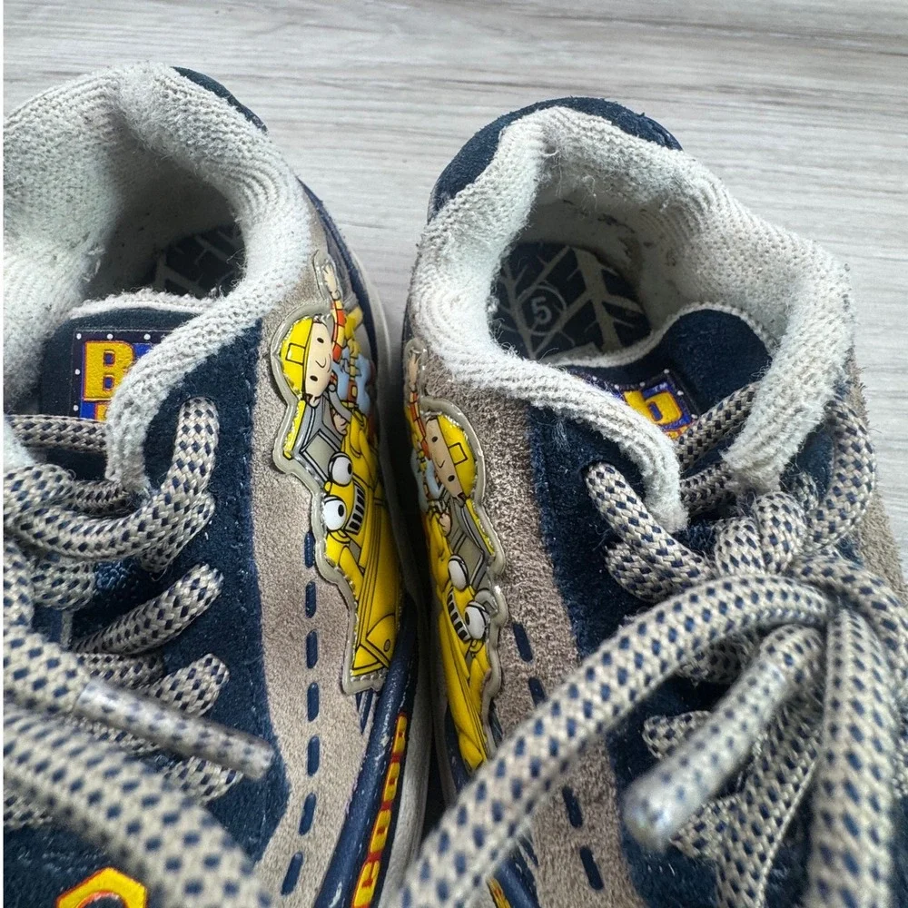 Buster Brown vintage bob